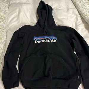 Patagonia Black Hoodie size Medium